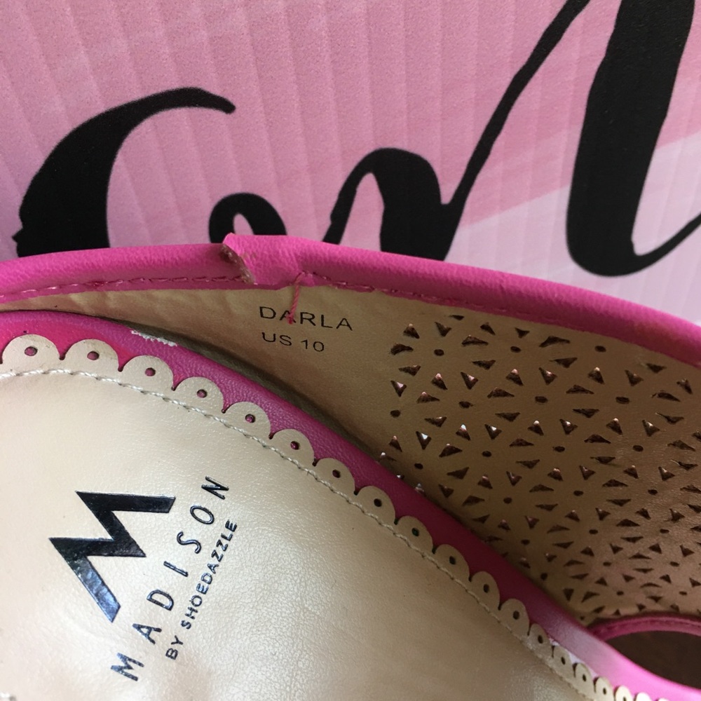 Madison, by Shoe Dazzle Pink Slip On’s - Picture 6 of 8